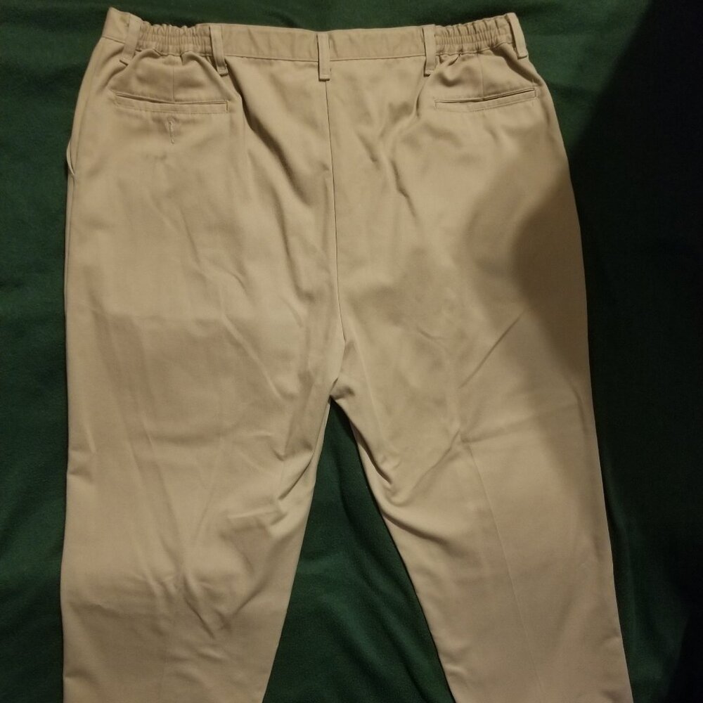 Legendary Gold 44 x 30 tan khaki pants with expanding waist band - Picture 4 of 7